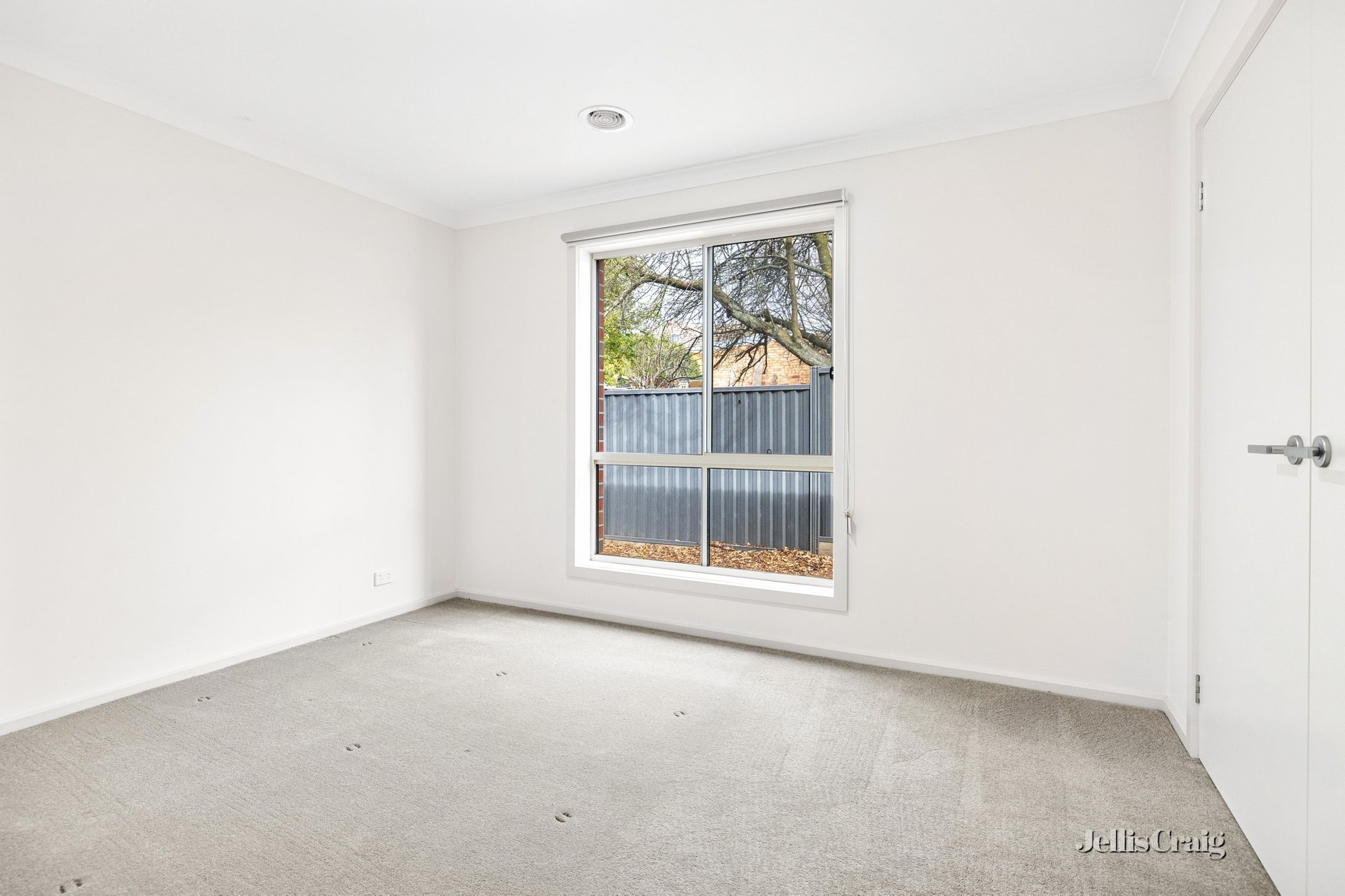 7 Nader Close, Redan image 5