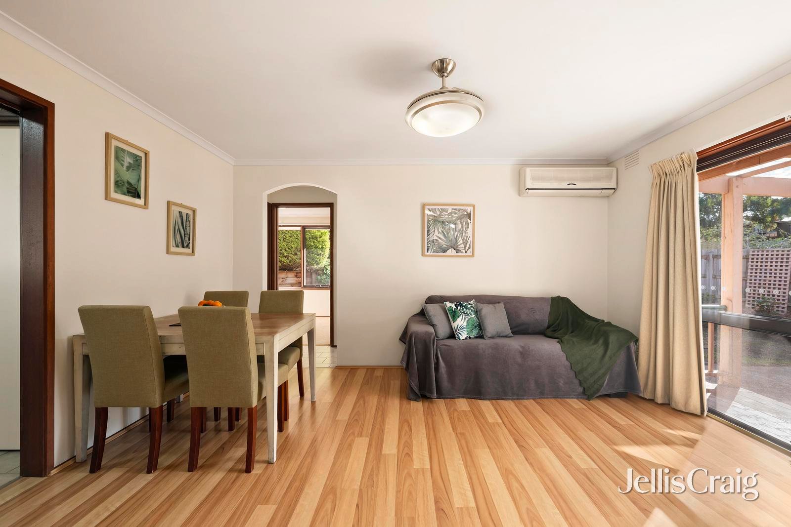 7 Nambour Drive, Mooroolbark image 6