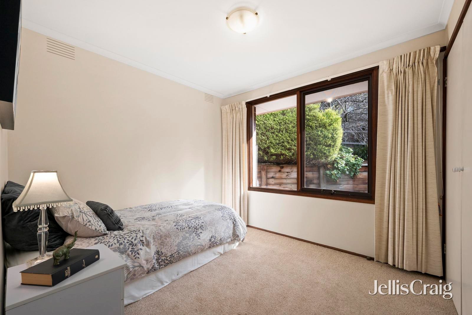 7 Nambour Drive, Mooroolbark image 11