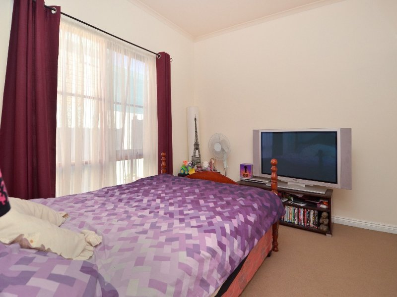 7 Nicholas Court, Leopold image 8