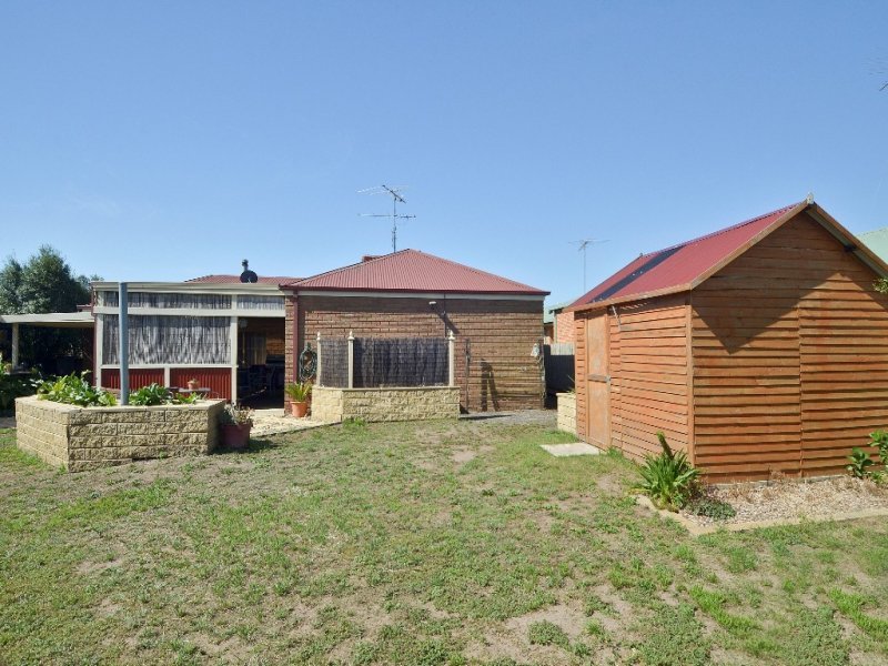 7 Nicholas Court, Leopold image 12