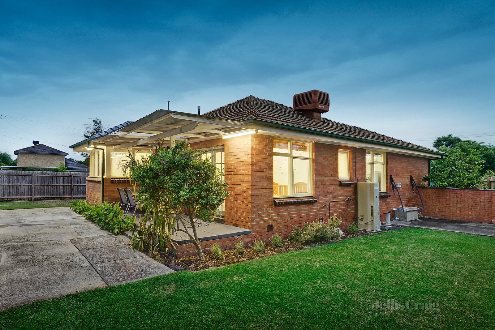 7 Noora Avenue, Bentleigh East image 8