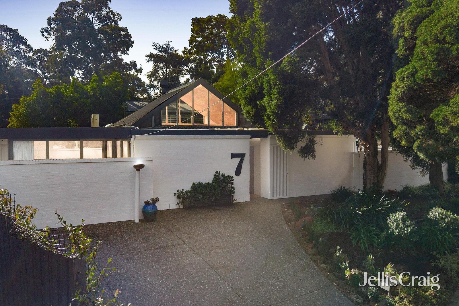 7 Norris Court, Blackburn image 4