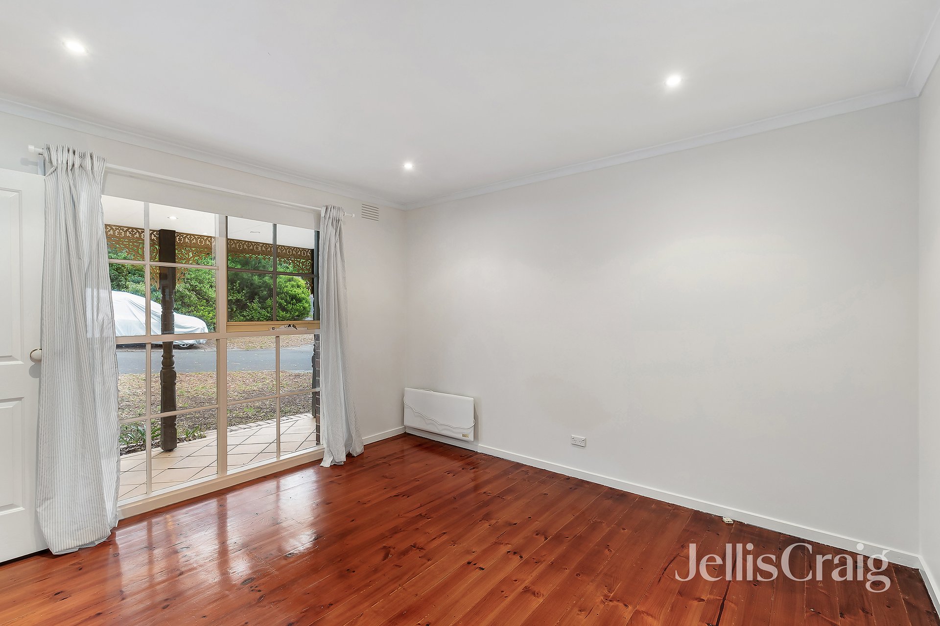 7 Nundah Drive, Eltham image 6