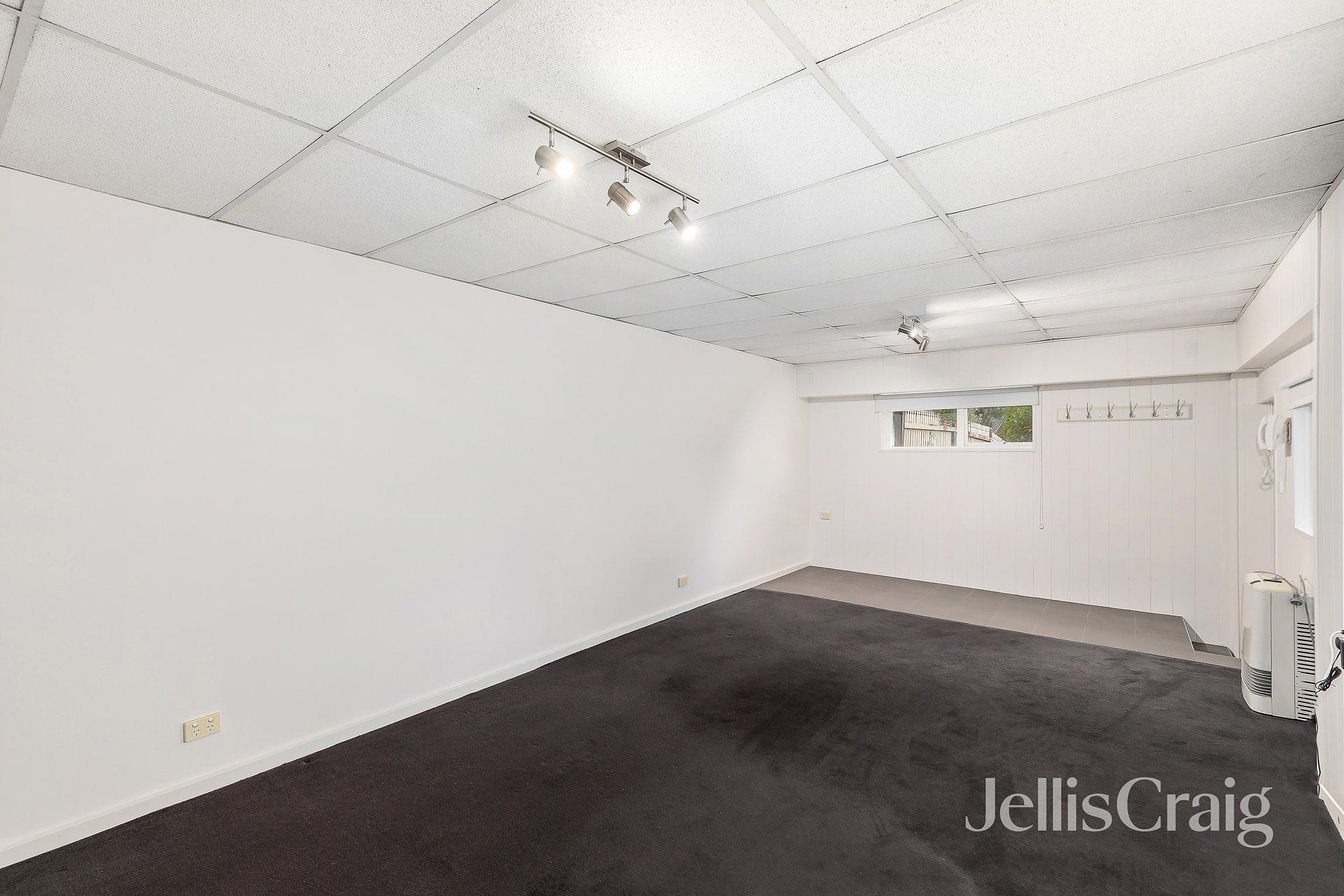 7 Nundah Drive, Eltham image 10