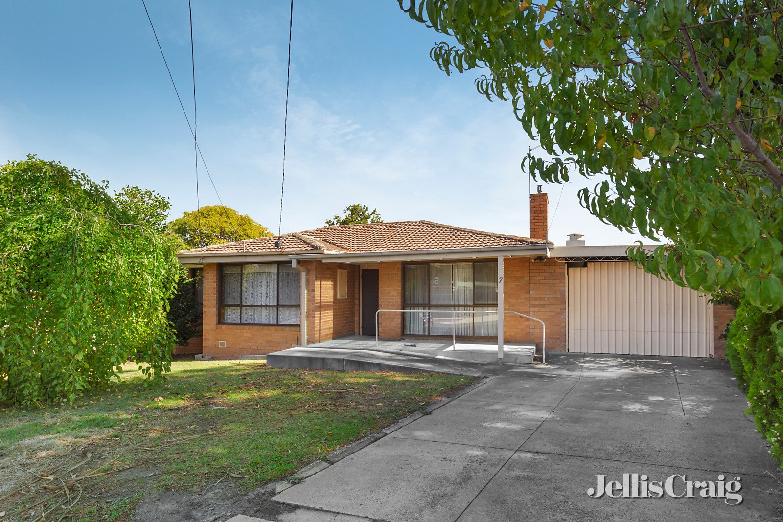 7 Oaklands Avenue, Ferntree Gully image 1