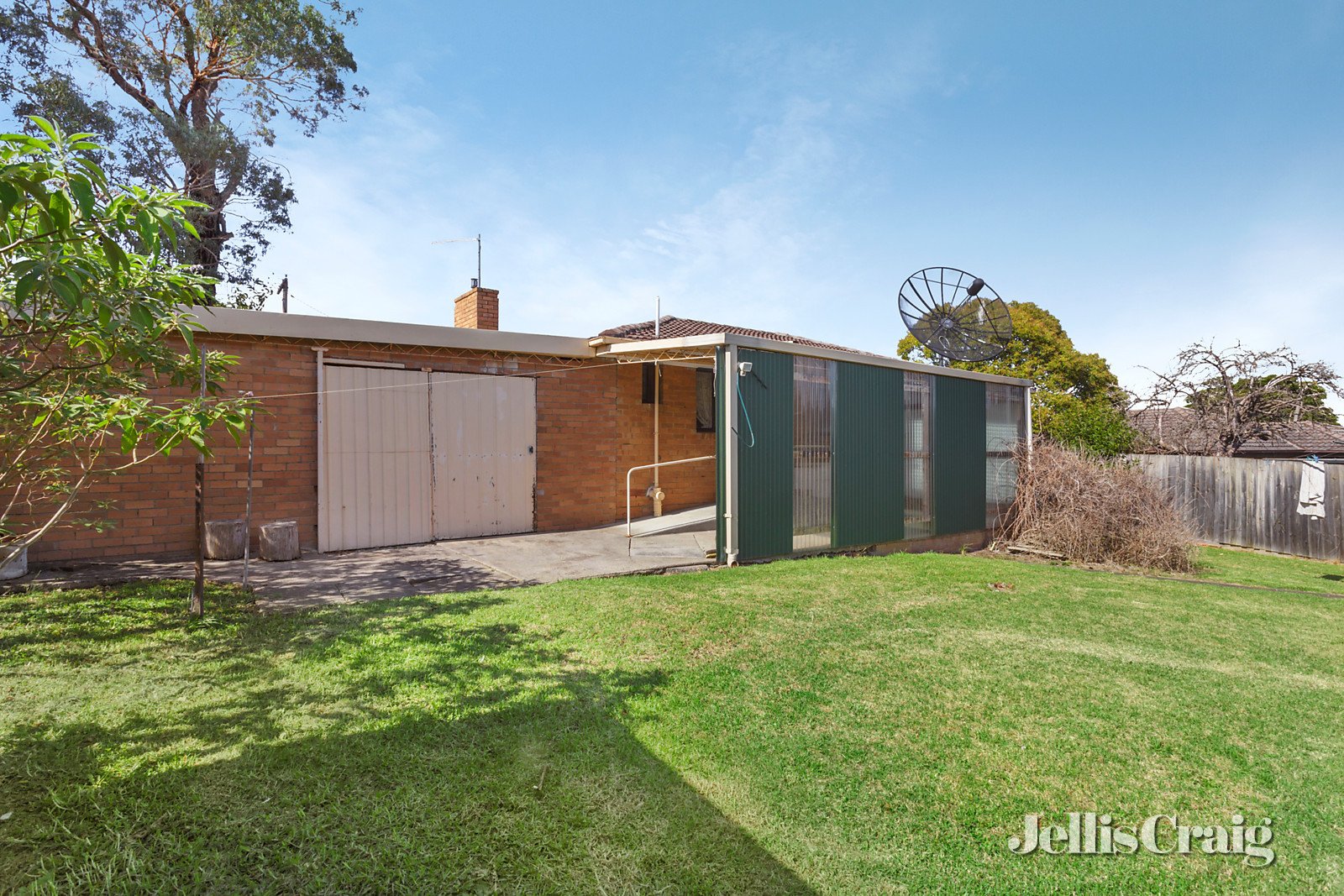 7 Oaklands Avenue, Ferntree Gully image 5