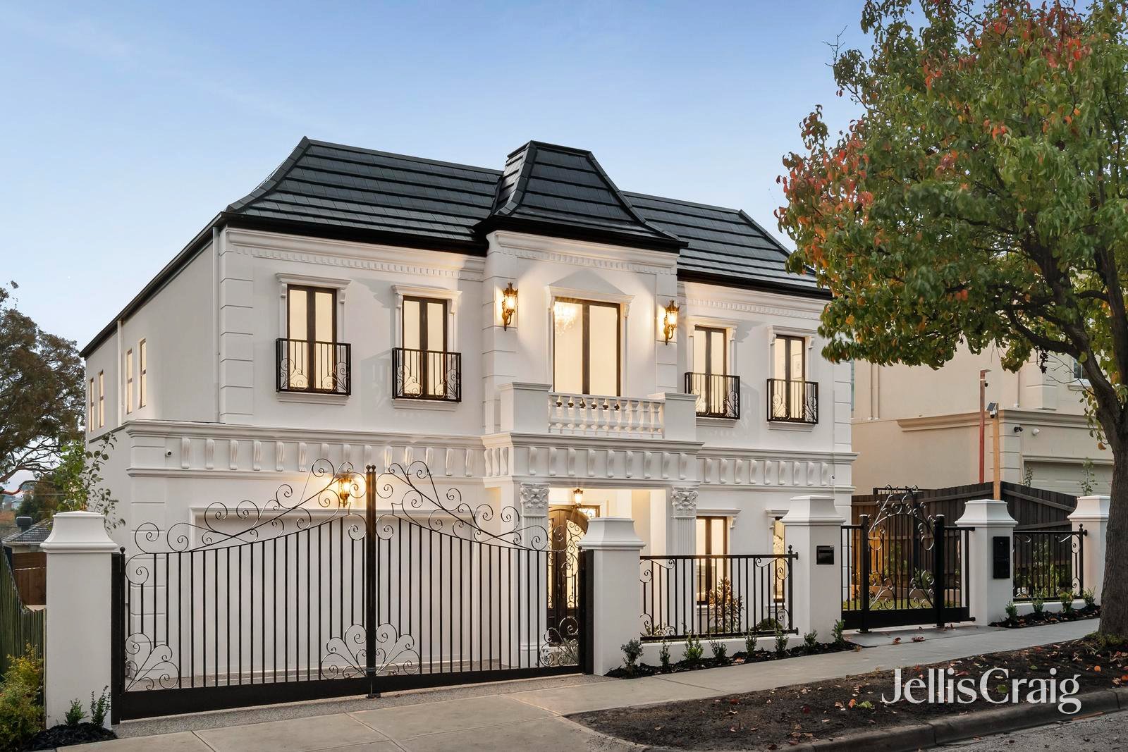 7 Old Orchard Way, Doncaster image 2