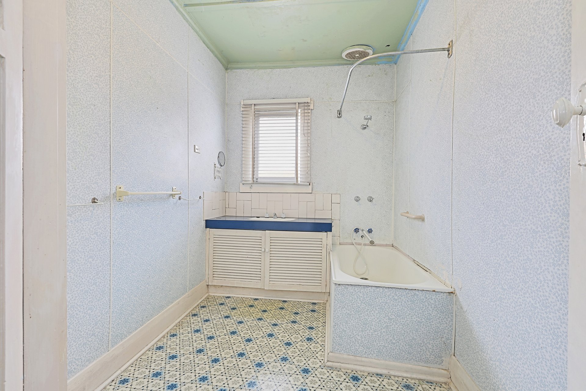 7 Orchard Street, East Geelong image 5