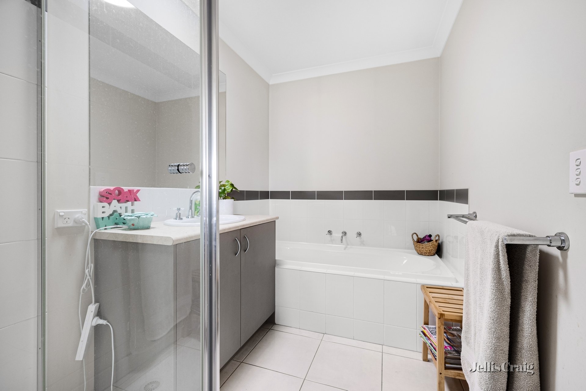 7 Oscar Drive, Sebastopol image 9