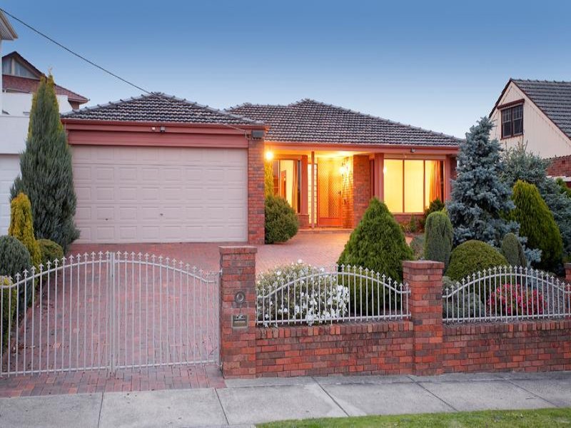 7 Outlook Drive, Camberwell, VIC, 3124 RT Edgar