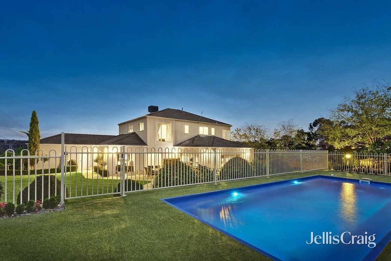 7 Oxford Close, Templestowe image 2