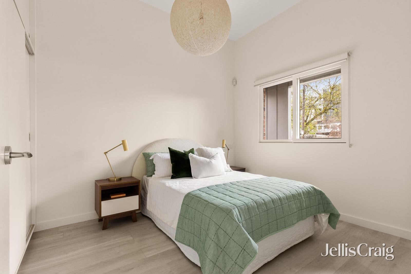 7 Park Avenue, Alphington image 2