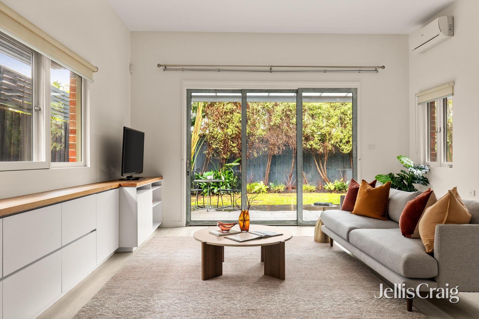 7 Park Avenue, Alphington image 4