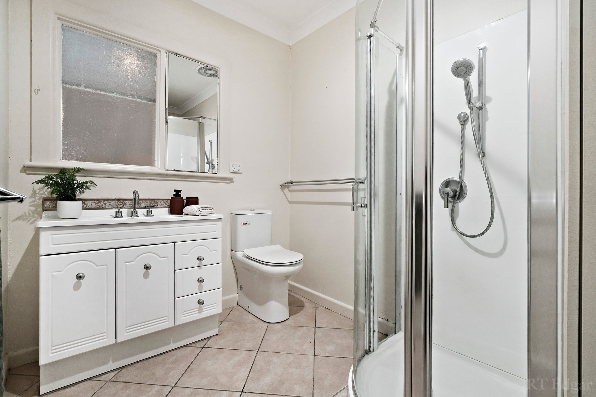 Property Gallery Thumbnail 7