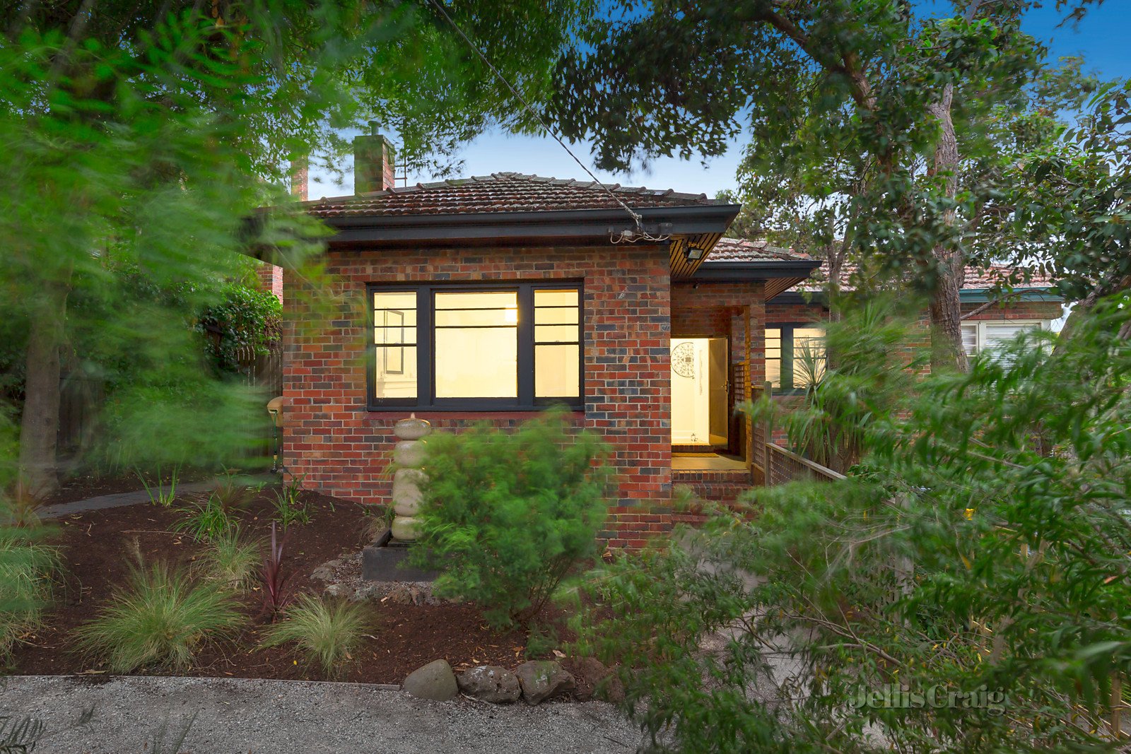 7 Parkin Street, Glen Iris image 1