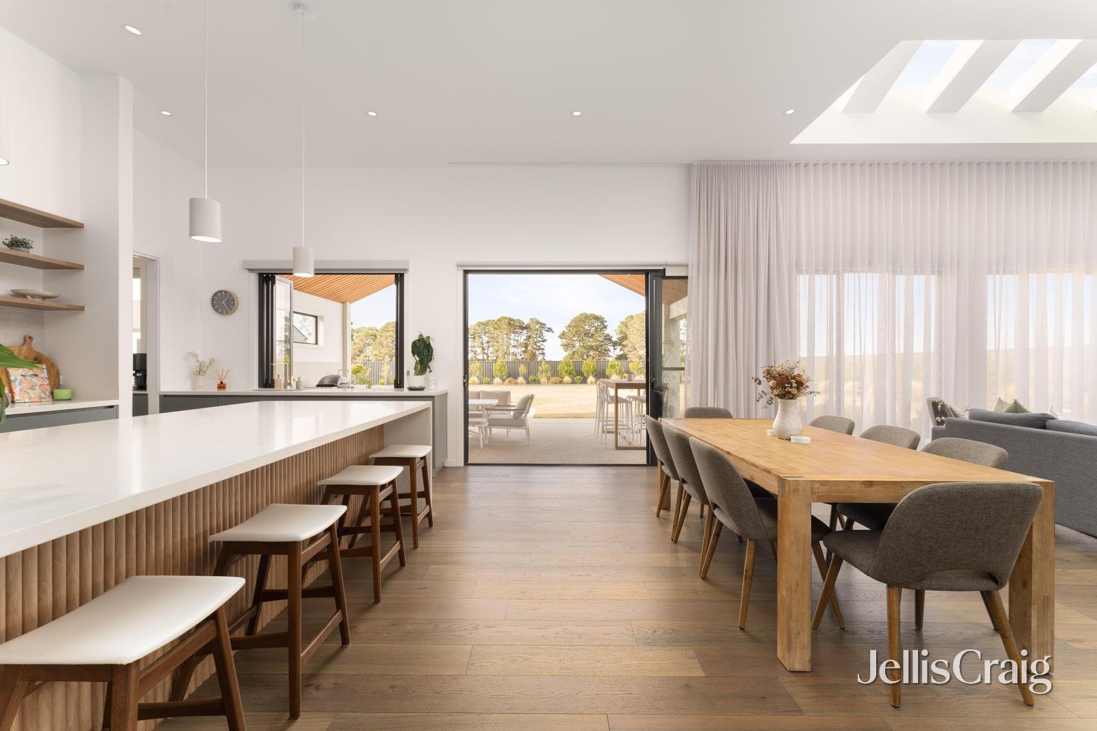 7 Parrwang Crescent, Cardigan image 2