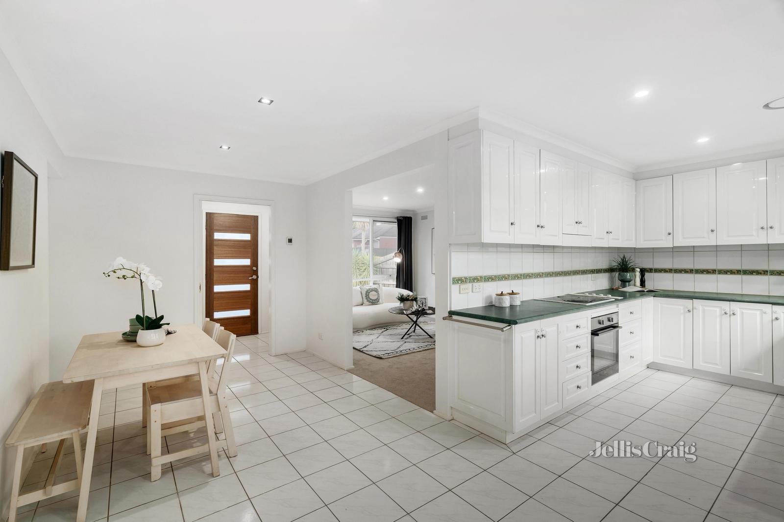 7 Paulette Court, Scoresby image 4