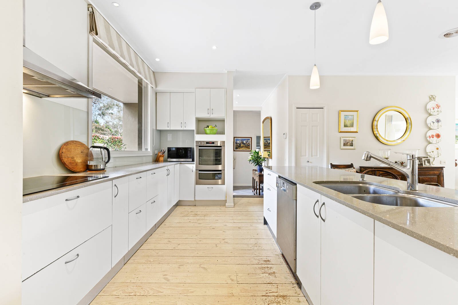 Property Gallery Thumbnail 3