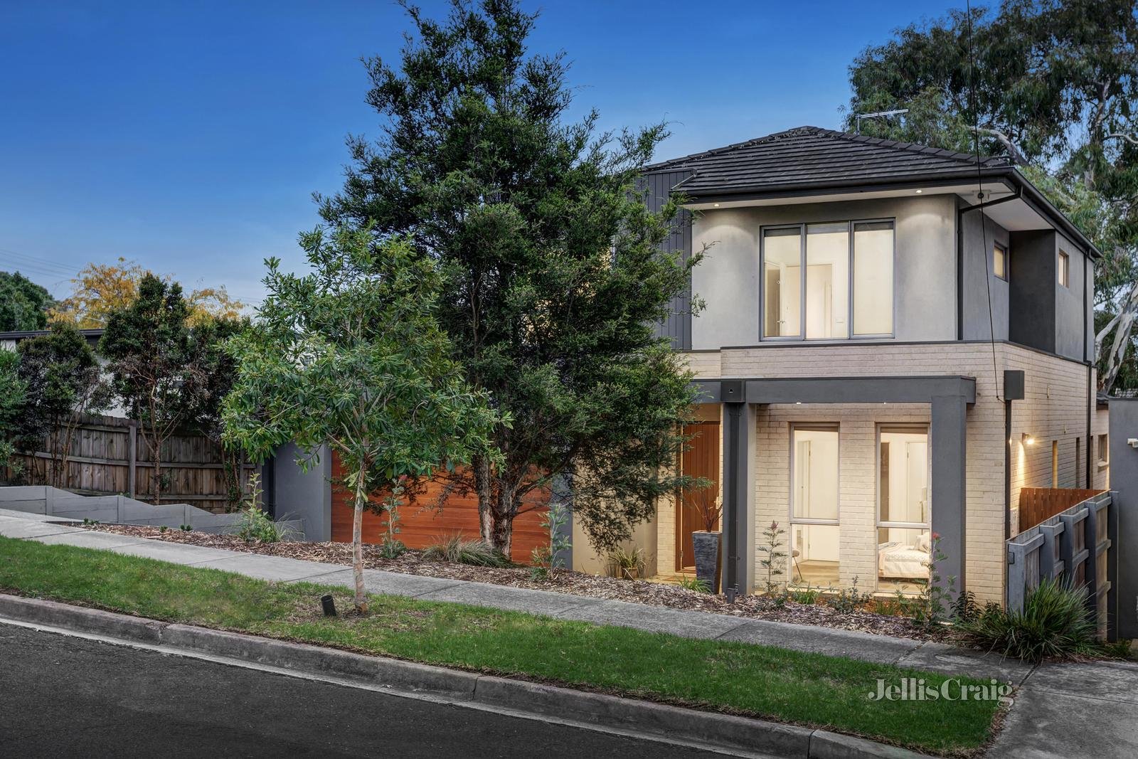 7 Pentlowe Avenue, Templestowe Lower image 2