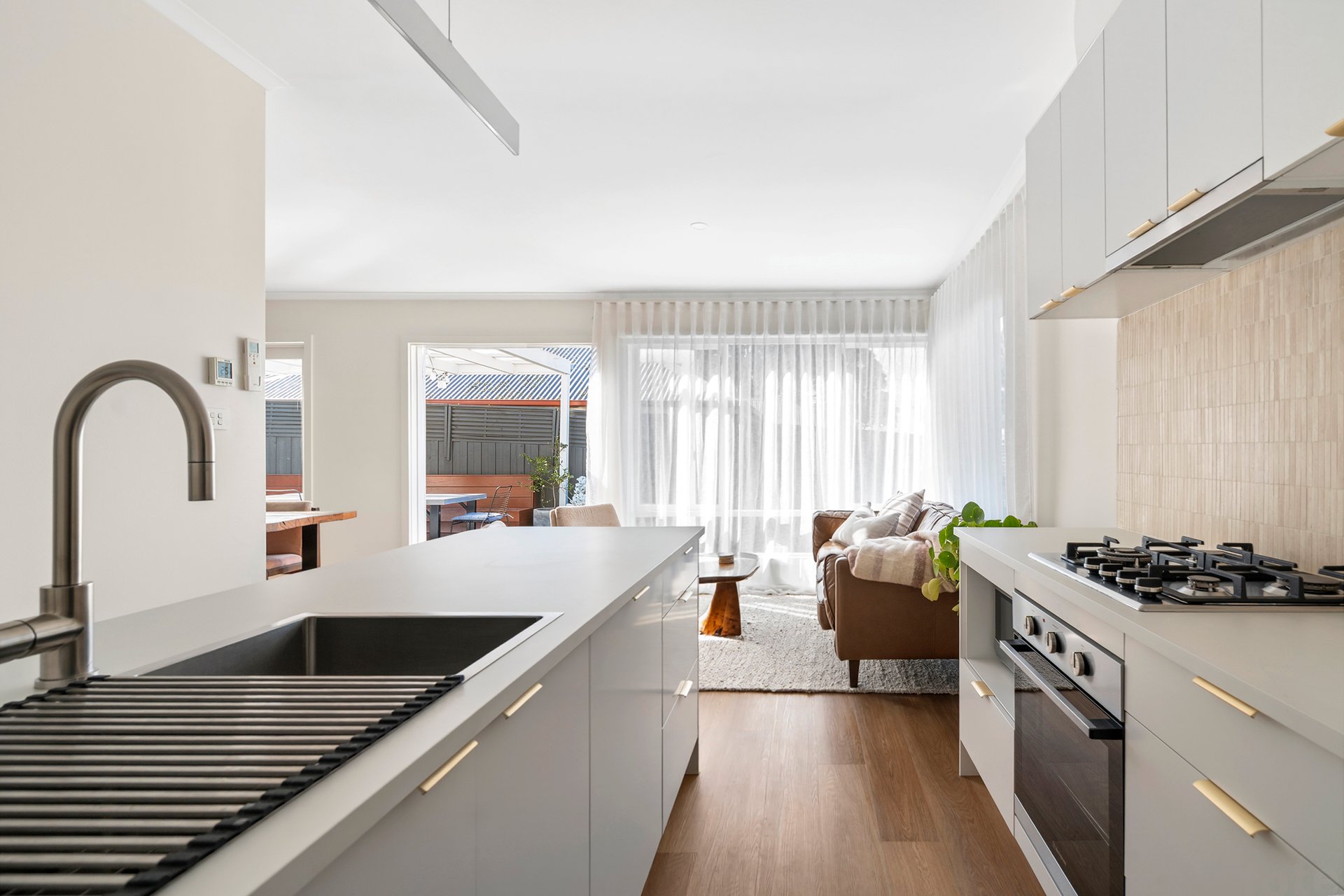 7 Perth Street, Belmont image 2