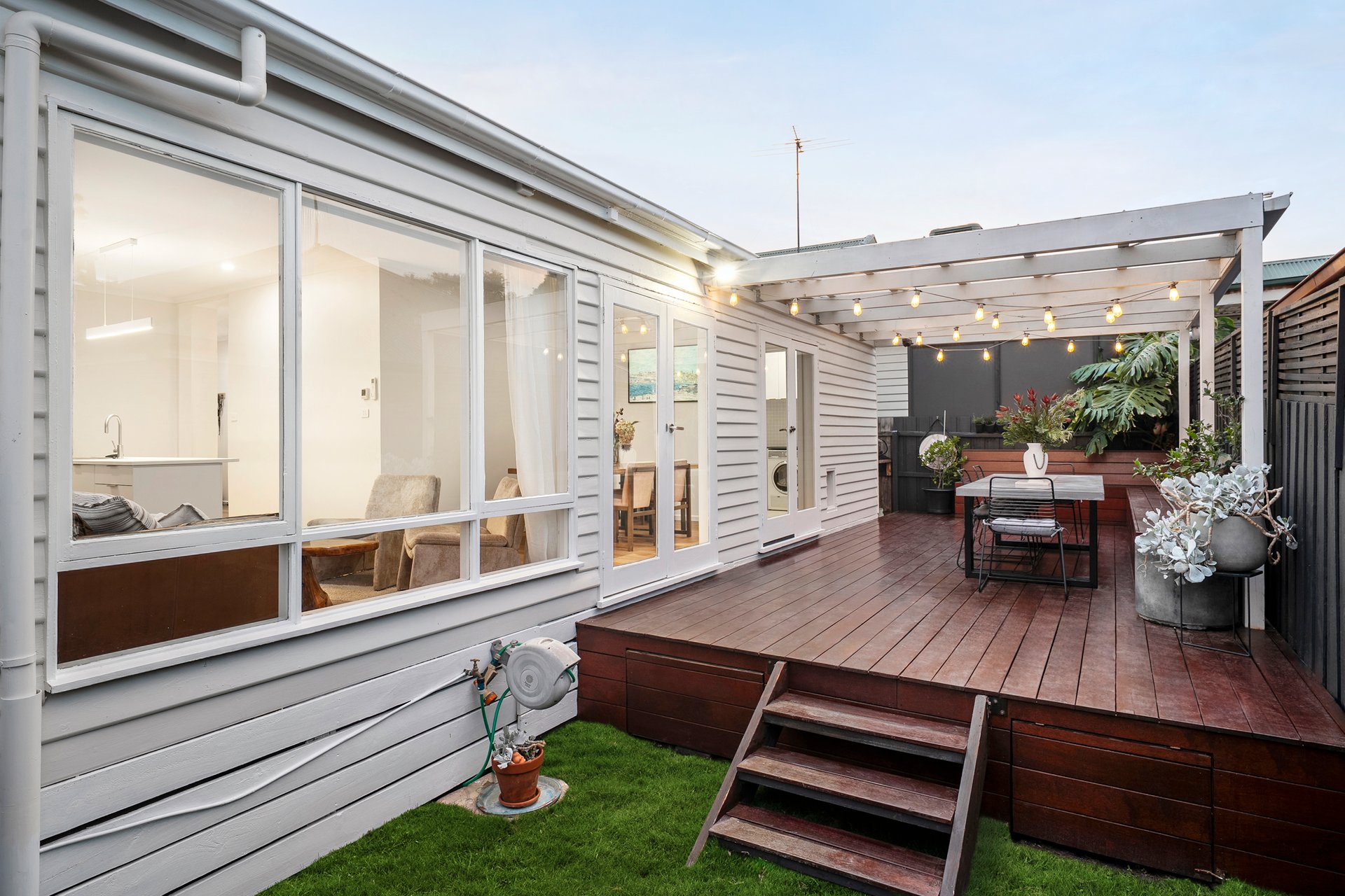 7 Perth Street, Belmont image 12