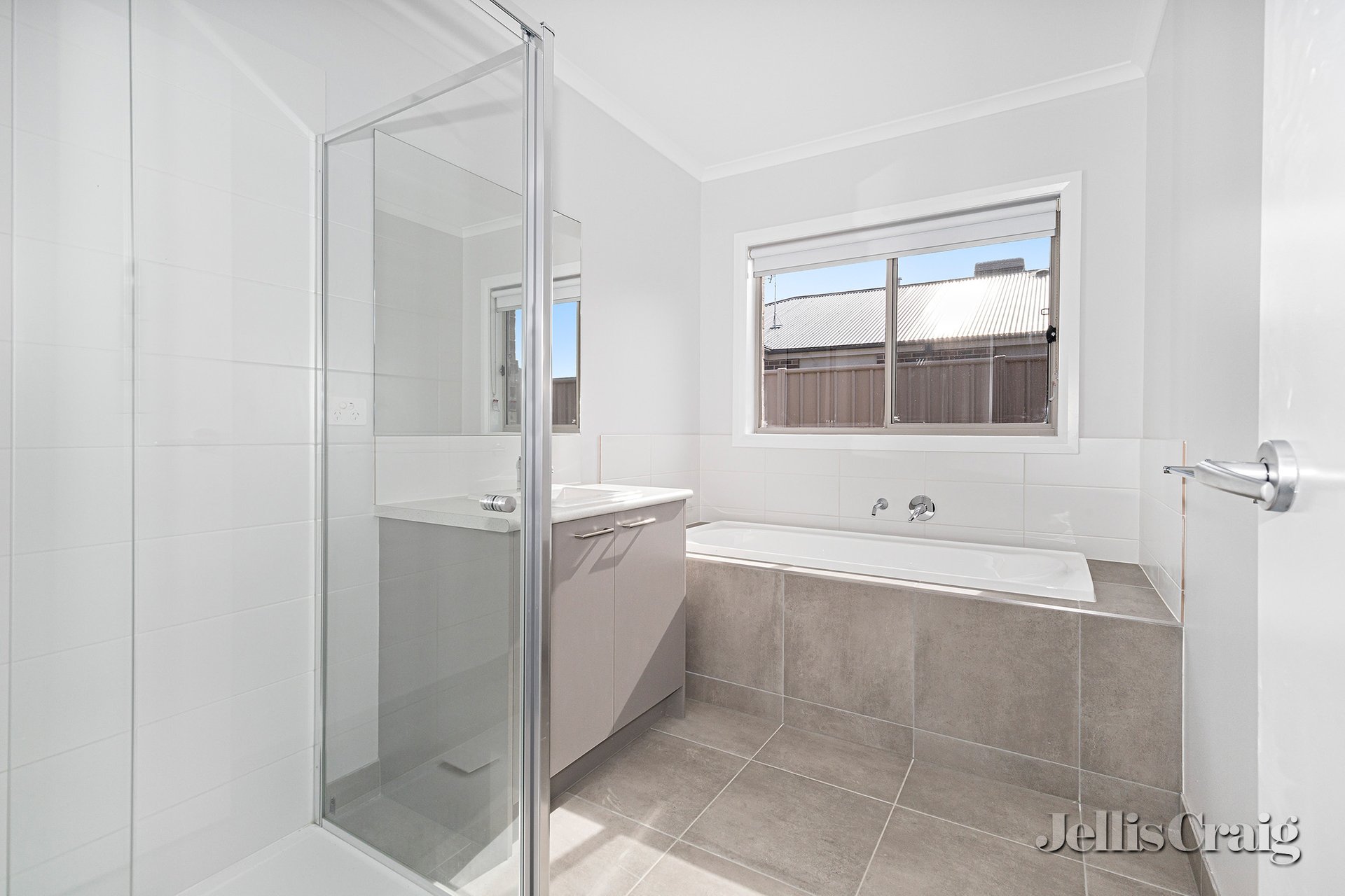 7 Picasso Street, Winter&nbsp;Valley image 5