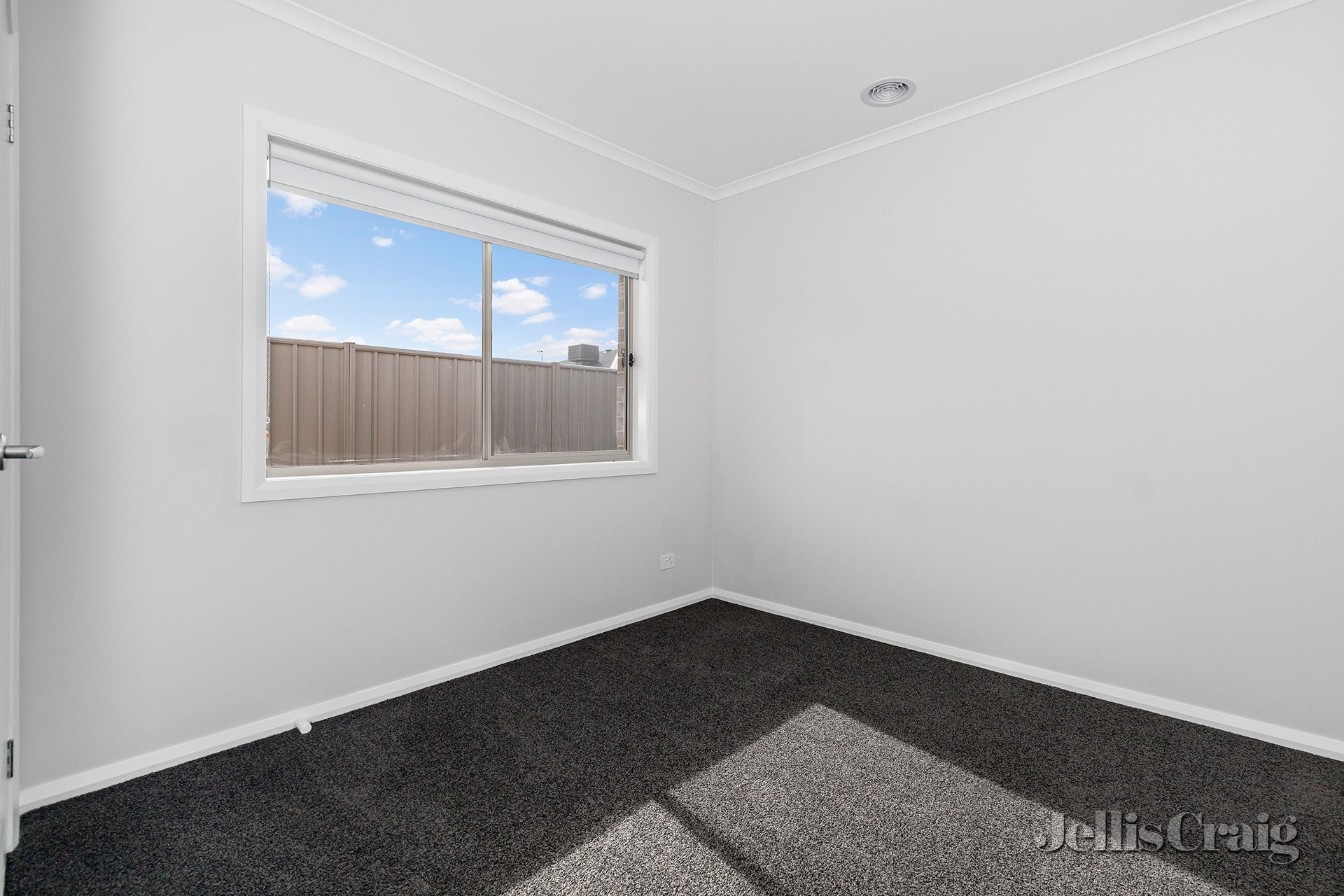 7 Picasso Street, Winter&nbsp;Valley image 6