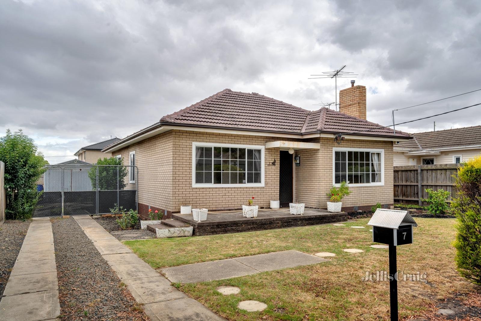 7 Pitt Street, Fawkner image 2