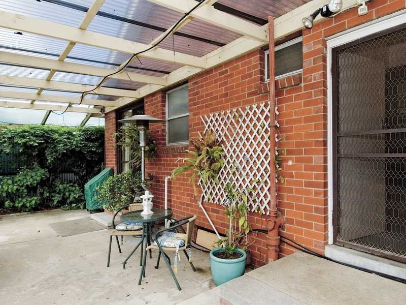 7 Pluto Court, Newcomb image 8