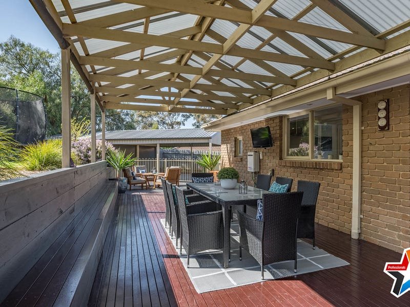 7 Quest Court, Mooroolbark image 12