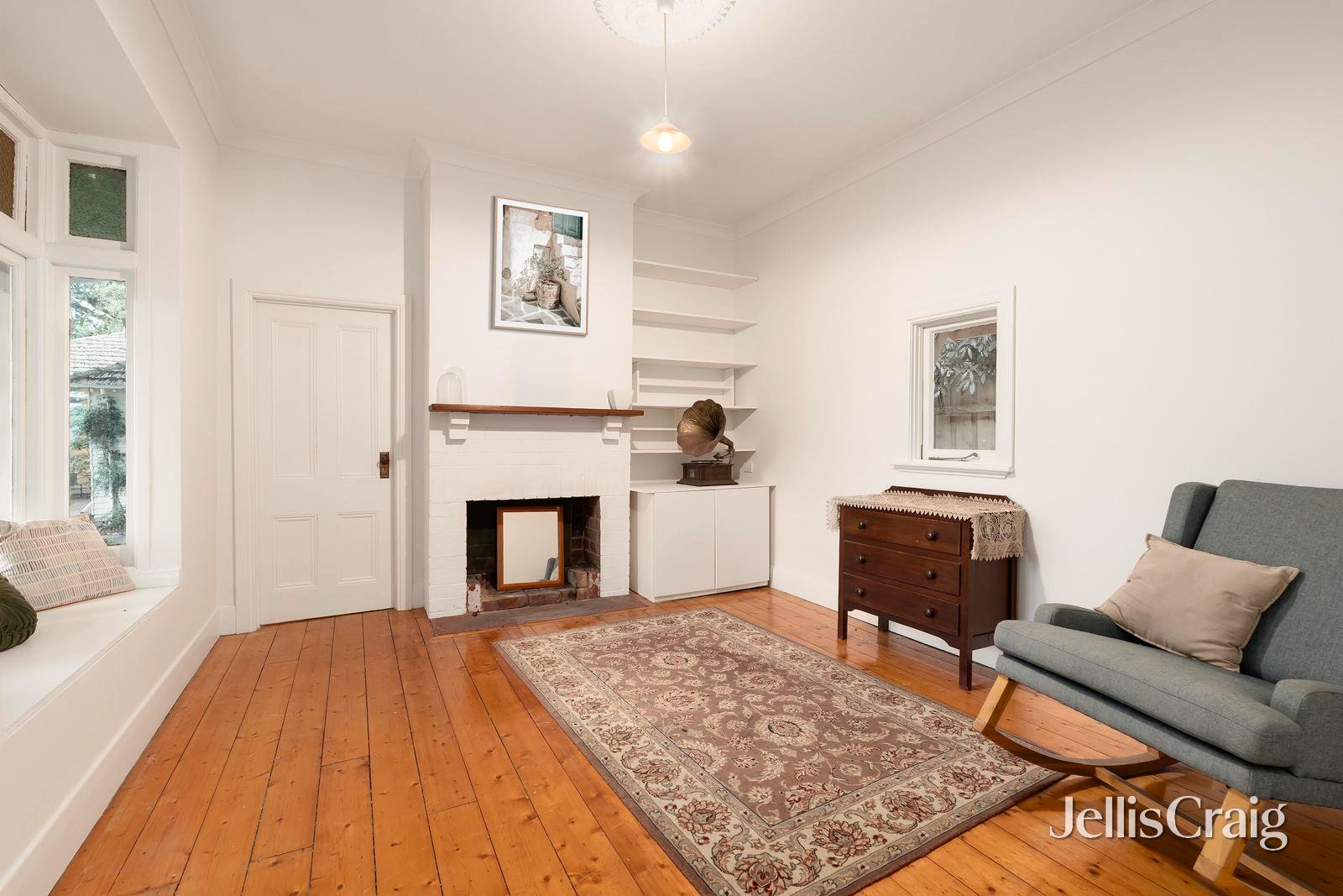 7 Railway Crescent, Croydon image 6