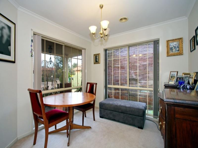 7 Ramble Crescent, Croydon image 3