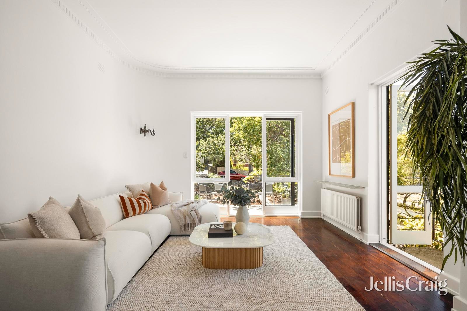 7 Raven Street, Kew image 2