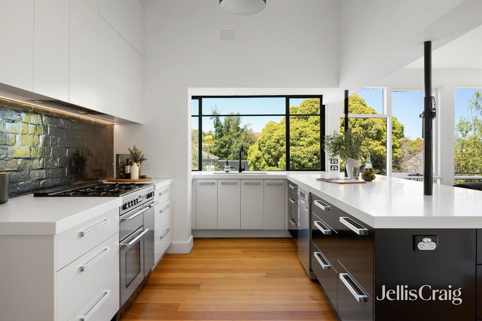 7 Raven Street, Kew image 7