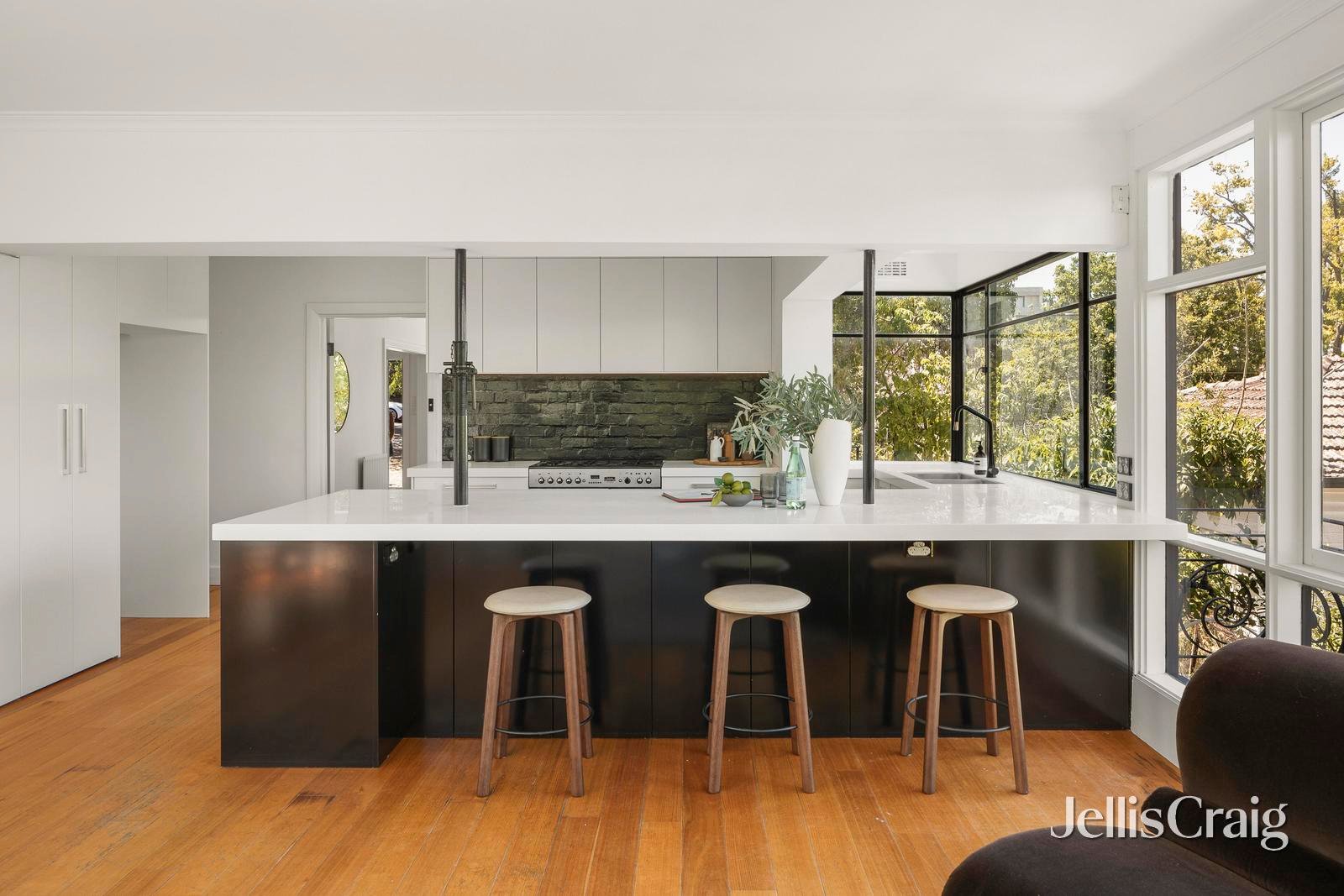 7 Raven Street, Kew image 8