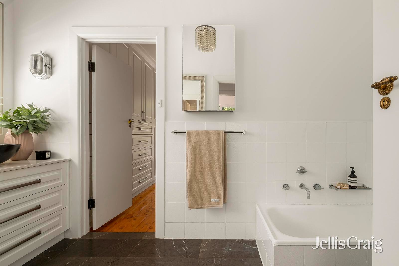 7 Raven Street, Kew image 12