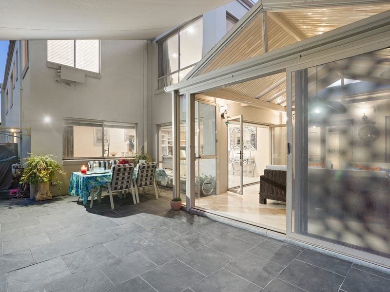 Property Gallery Thumbnail 10