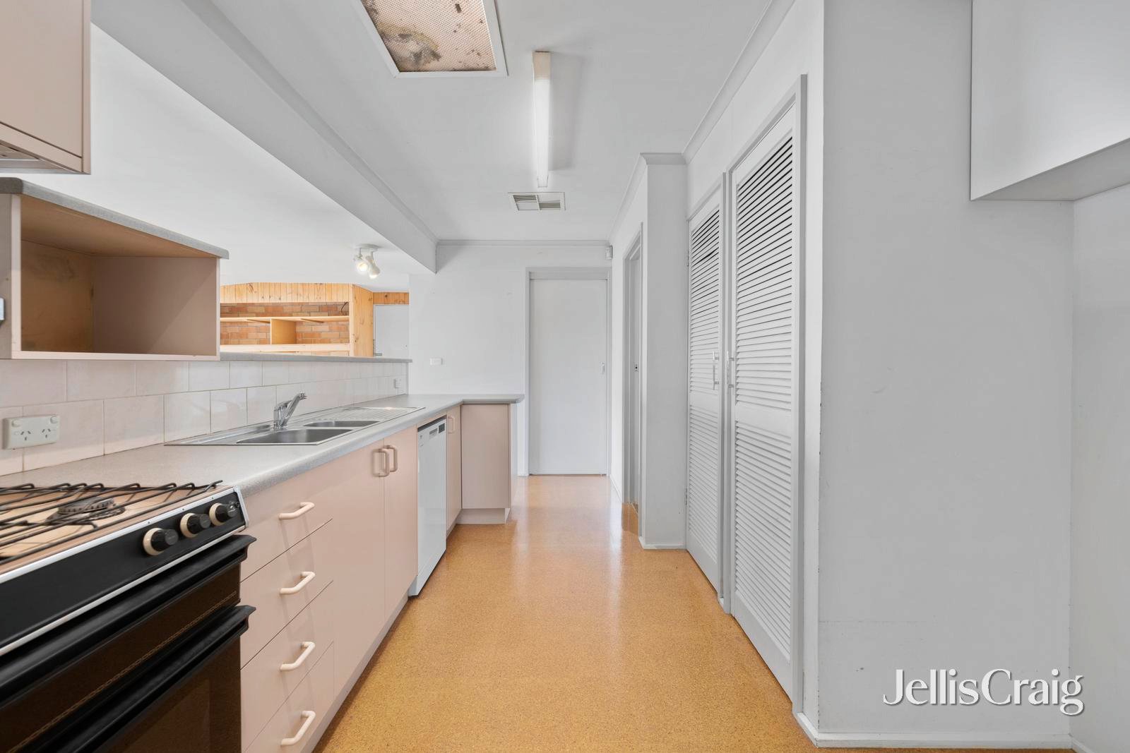 7 Renfrew Street, Blackburn&nbsp;North image 3