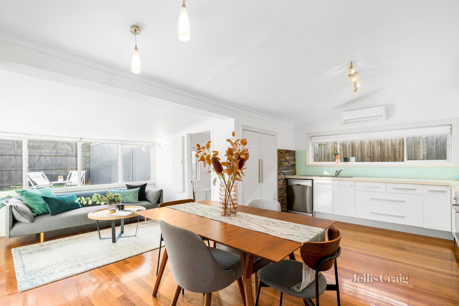 7 Rennie Street, Williamstown image 4