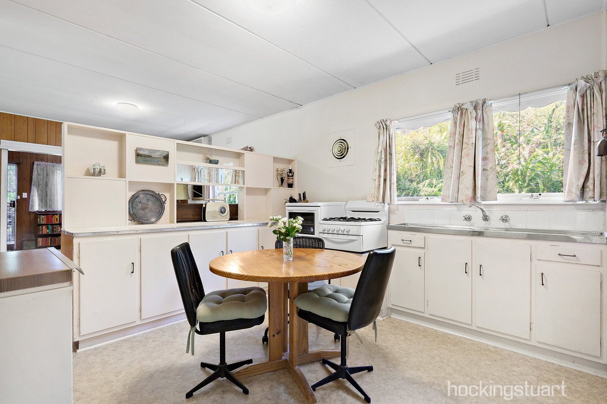 7 Renown Street, Balwyn North image 5