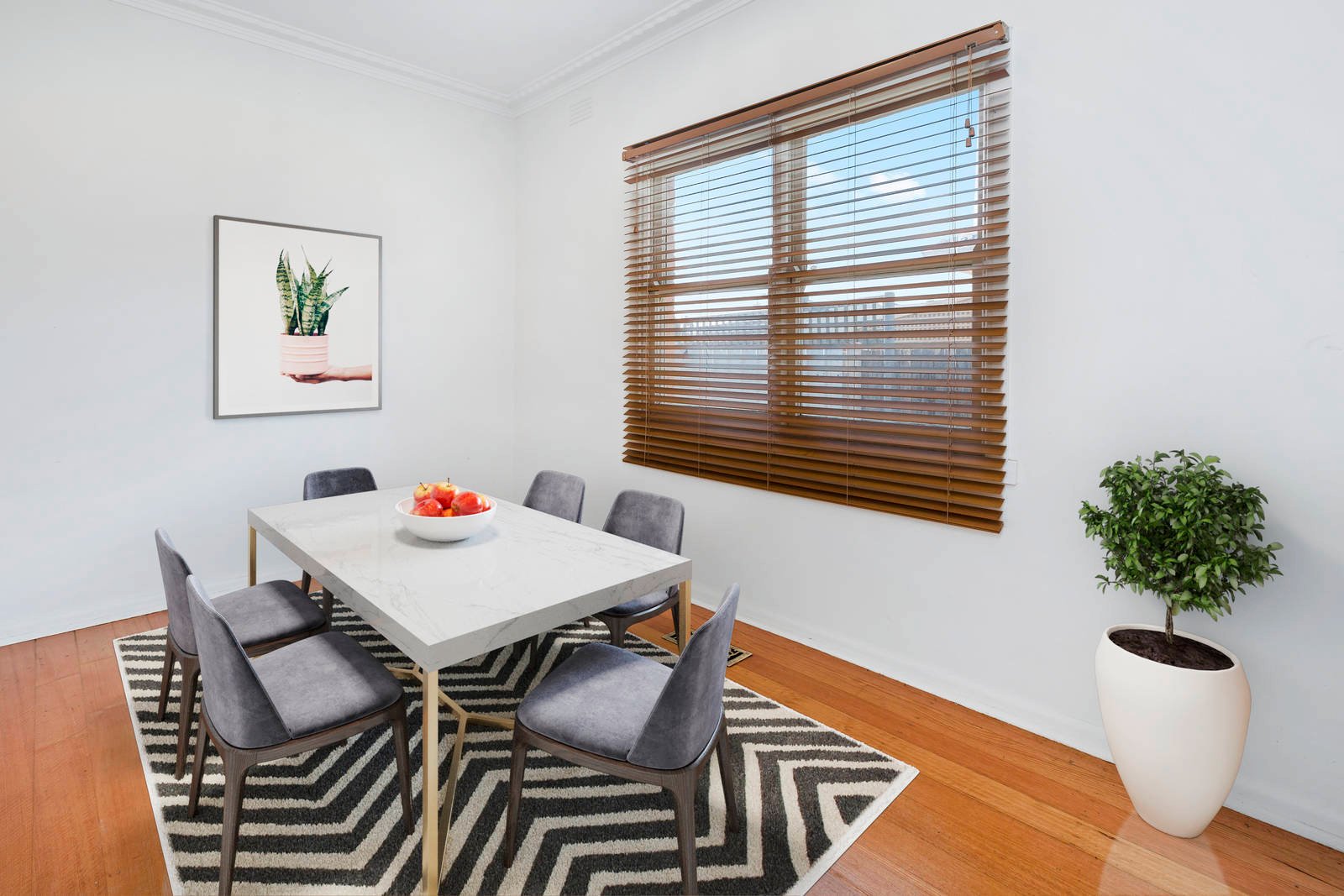 Property Gallery Thumbnail 3