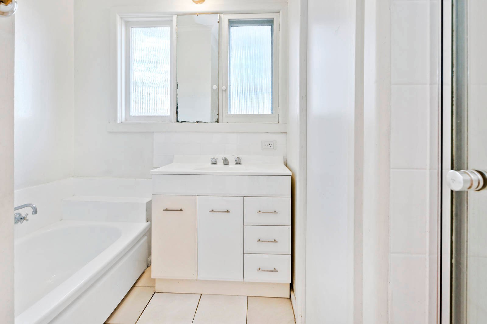 Property Gallery Thumbnail 4