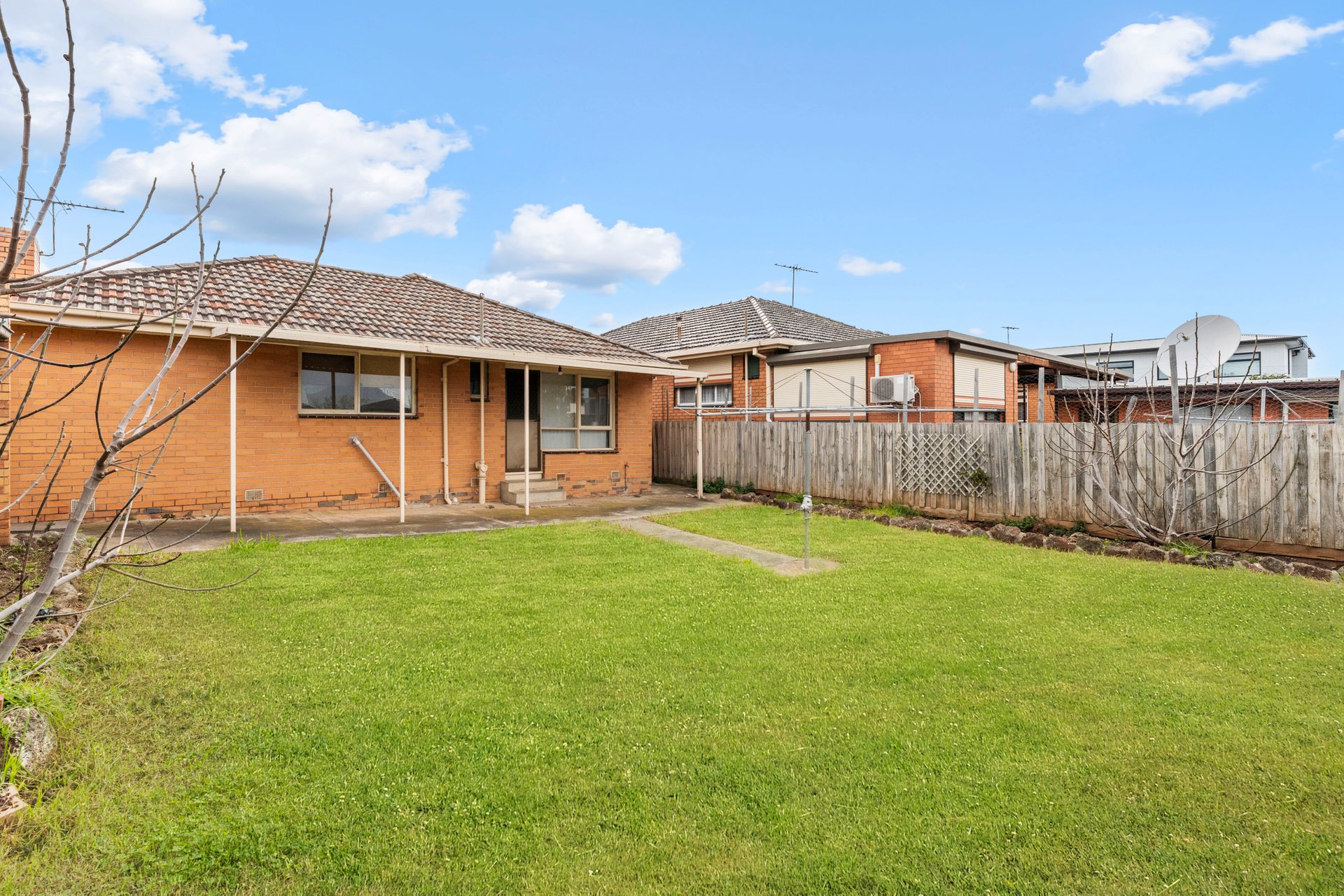 7 Riviera Road, Avondale Heights image 7