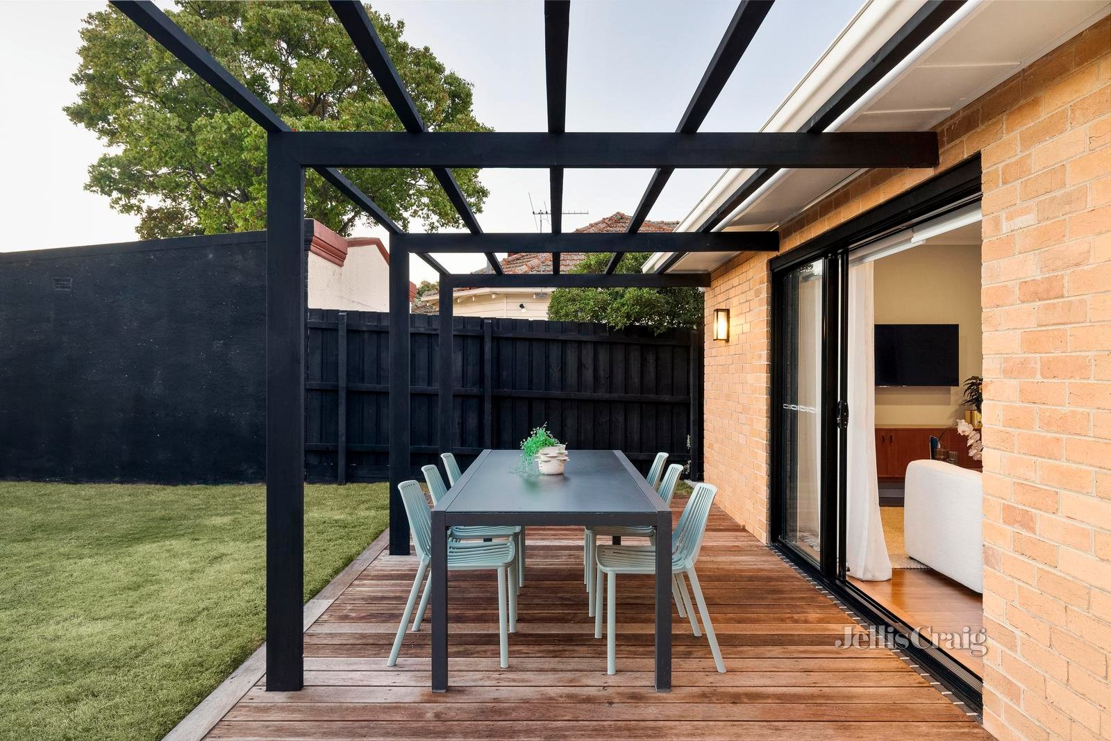 7 Roberts Street, Essendon image 15