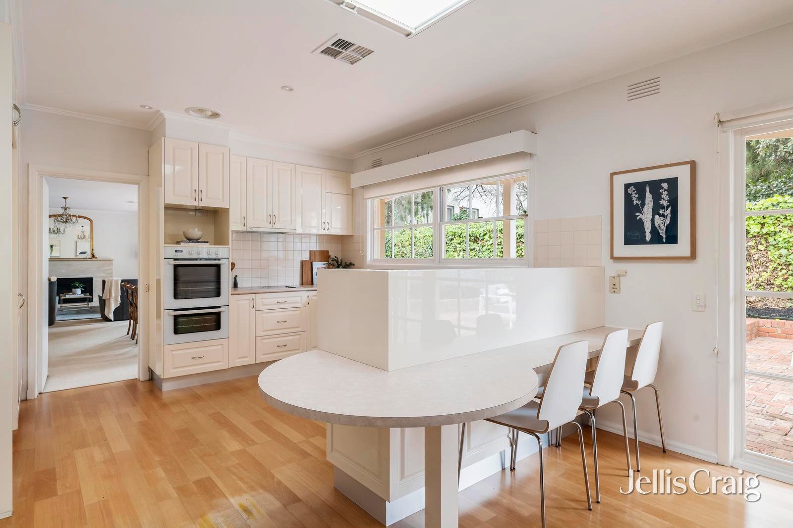 7 Rockingham Close, Kew image 5