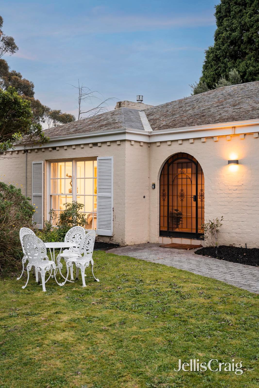 7 Rockingham Close, Kew image 18