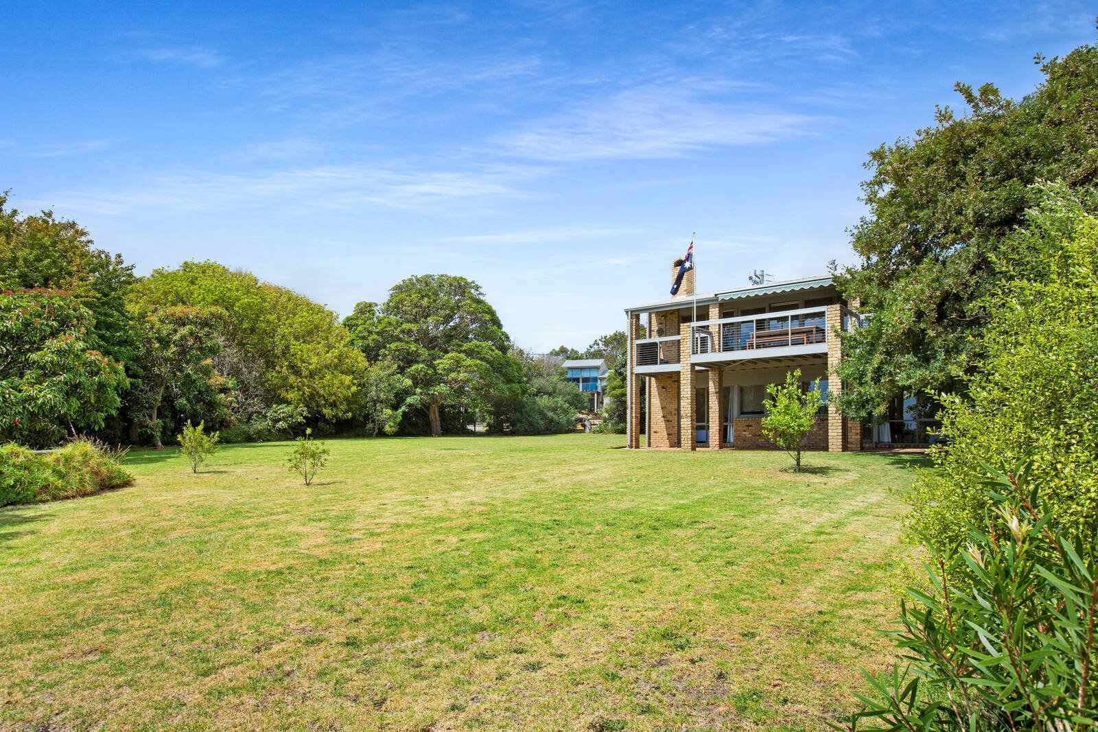 Property Gallery Thumbnail 6