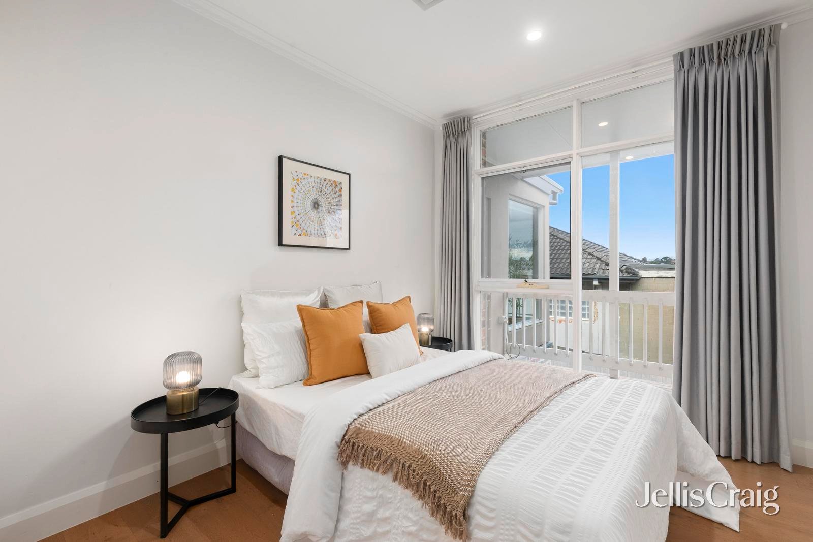 7 Russell Crescent, Mount&nbsp;Waverley image 7