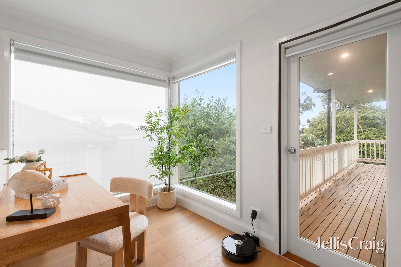 7 Russell Crescent, Mount&nbsp;Waverley image 16